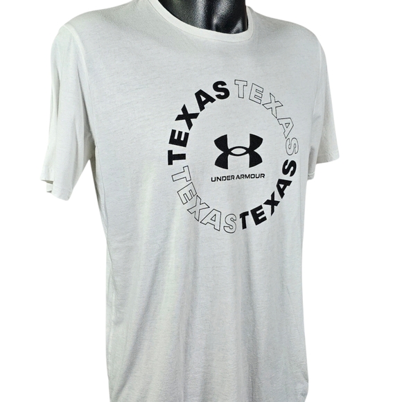 Under Armour Other - Under Armour loose fit heatgear Texas graphic tee
